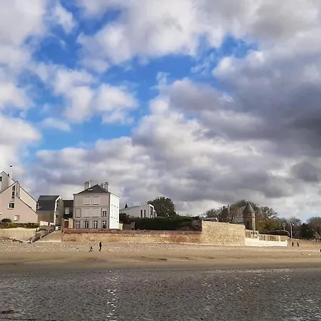 Hébergement de vacances Les Pieds Dans L'eau... Au Chaud !!!